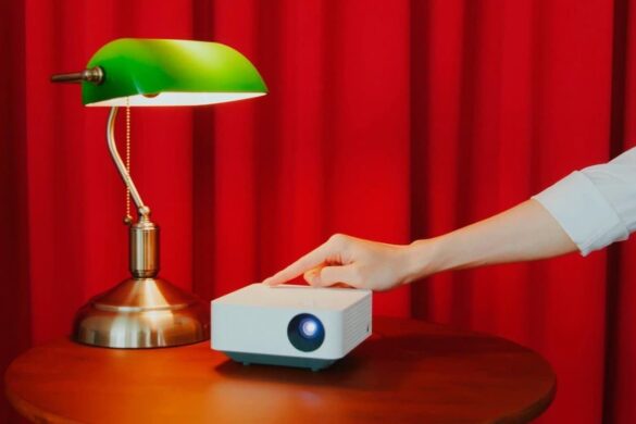 LG CineBeam Smart